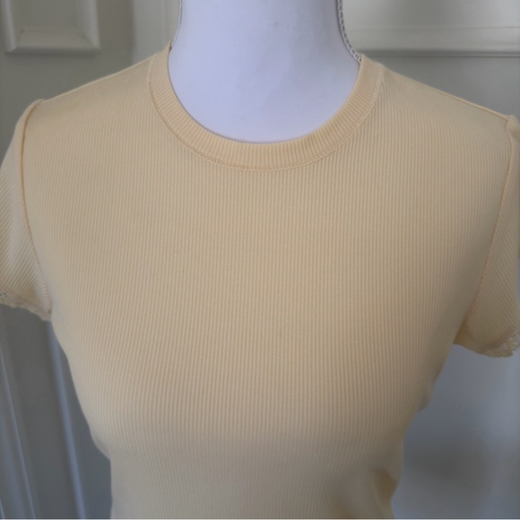 NWT! Skims Soft Lounge Lace T-Shirt in Butter - Picture 5 of 8